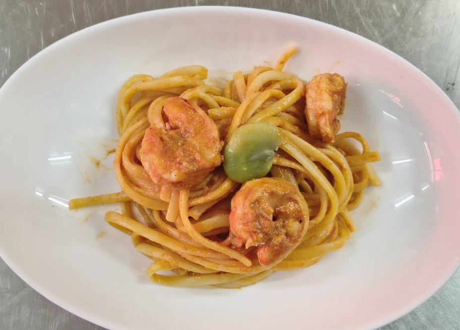 イタリアンコースの海老を使ったパスタ