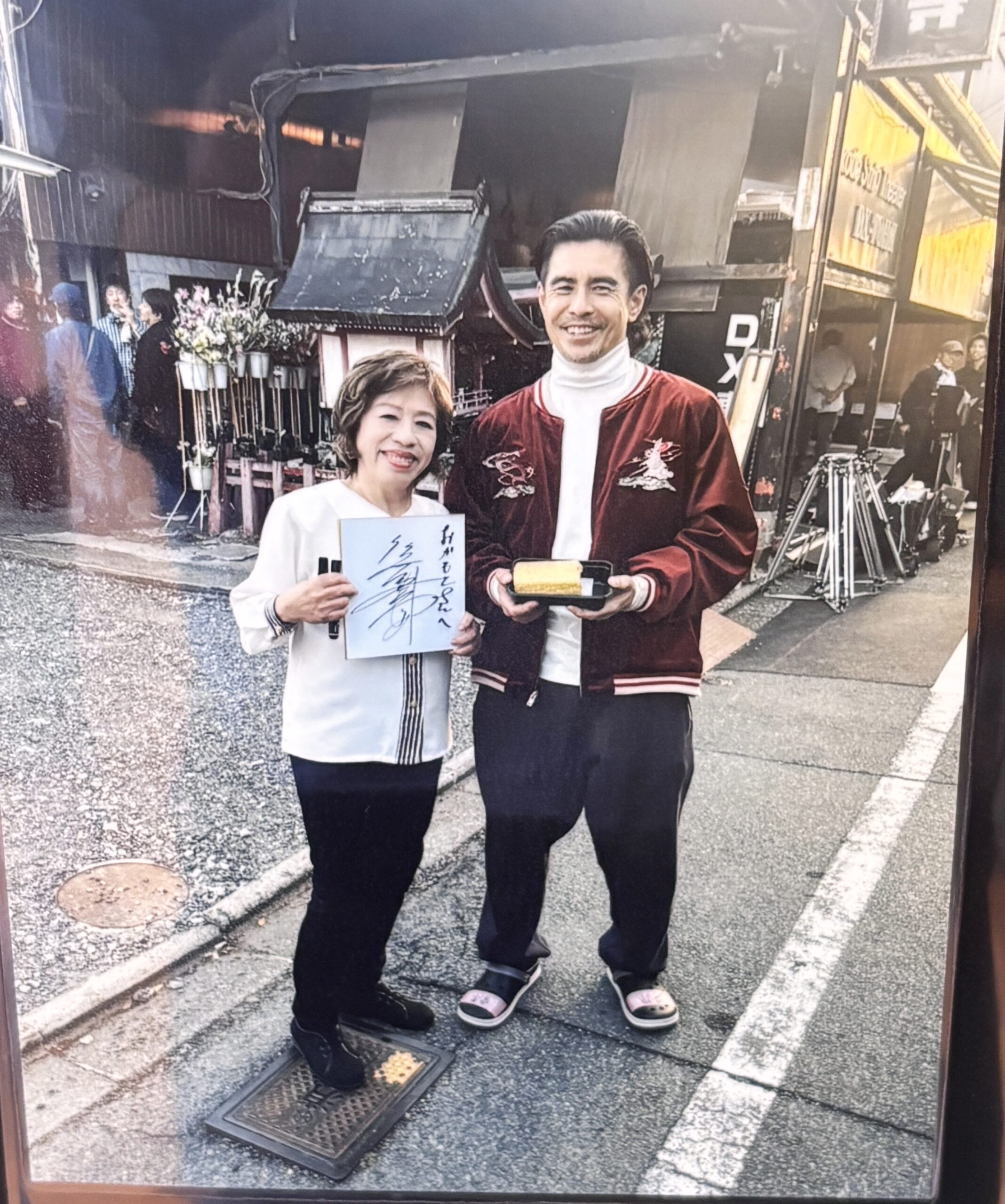 東寺おかもと テレビ取材・ご来店の記念写真
